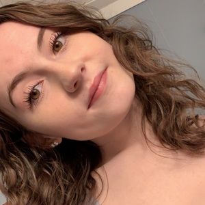 Meet your Posher, Isabella